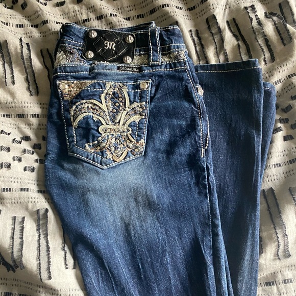 Miss Me Jeans - Picture 1 of 5